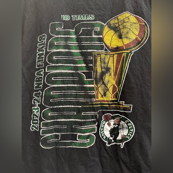 Boston Celtics 18 Times Champions Graphic Short Sleeve T-Shirt Black - Picture 4 of 5